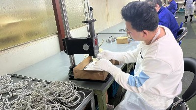 造成磨床主軸軸承精度下降的原因有哪些？